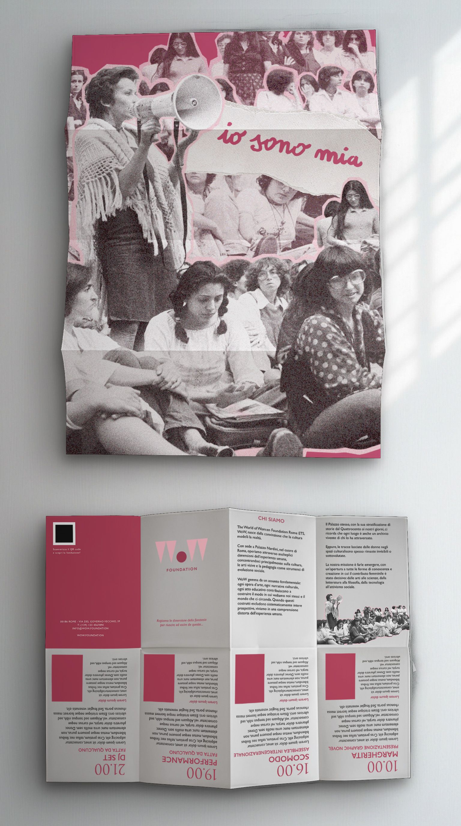 La zine: il poster piegato e il pieghevole con il programma